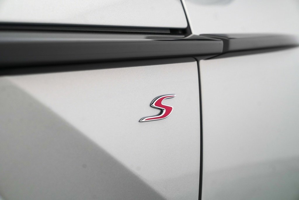 New 2026 Aston Martin DBX S image 56