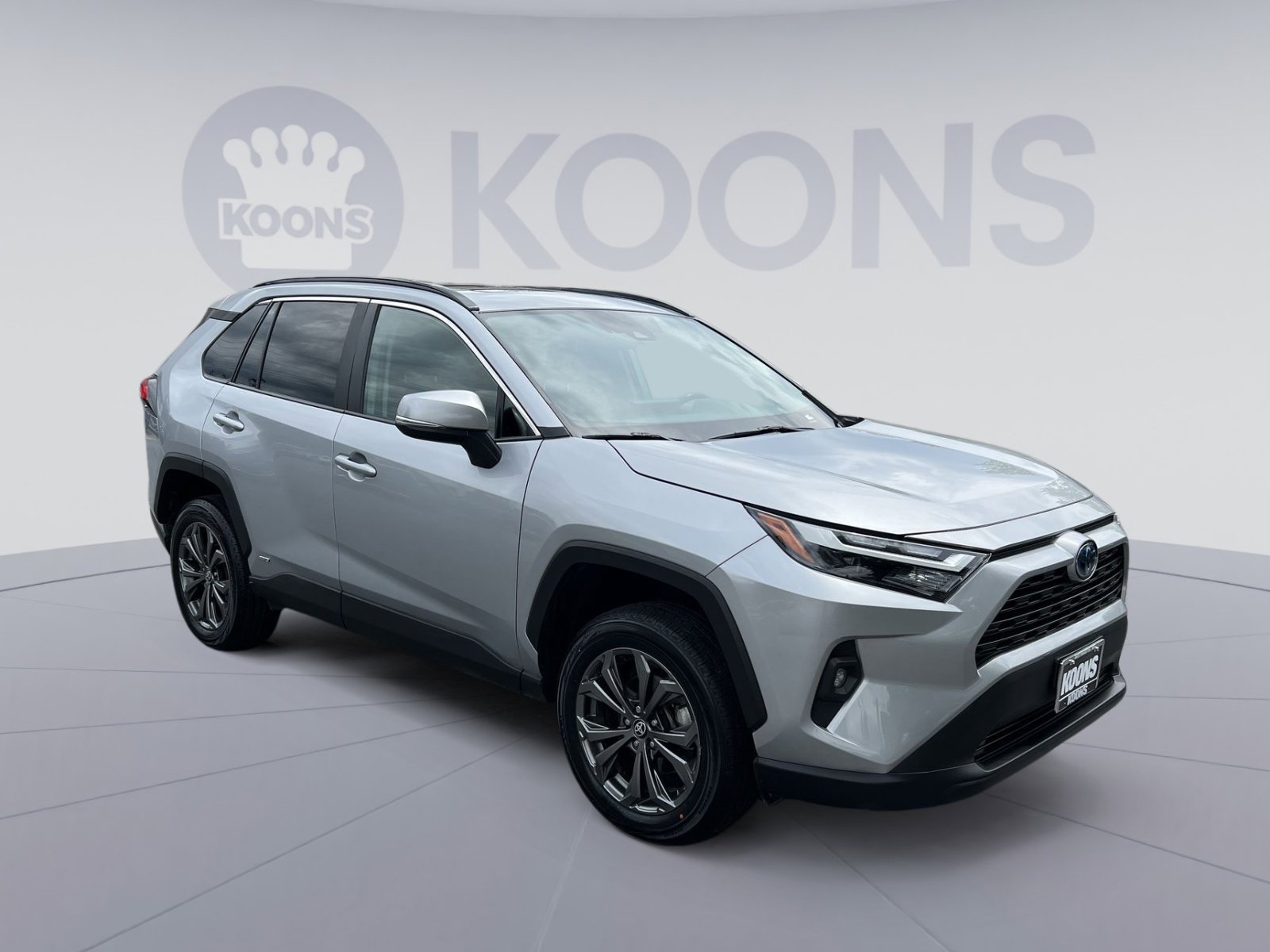 Used 2024 Toyota RAV4 XLE Premium w/ Weather Package AWD/4WD image 10