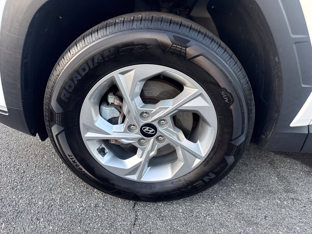 Used 2024 Hyundai Tucson SE AWD/4WD image 9