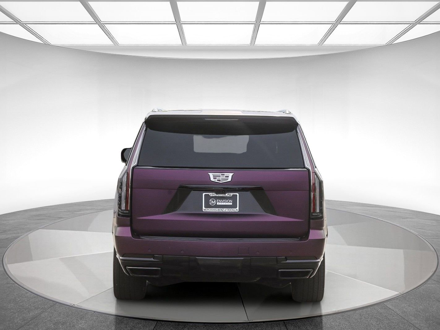 Used 2025 Cadillac Escalade ESV Sport Platinum AWD/4WD image 3