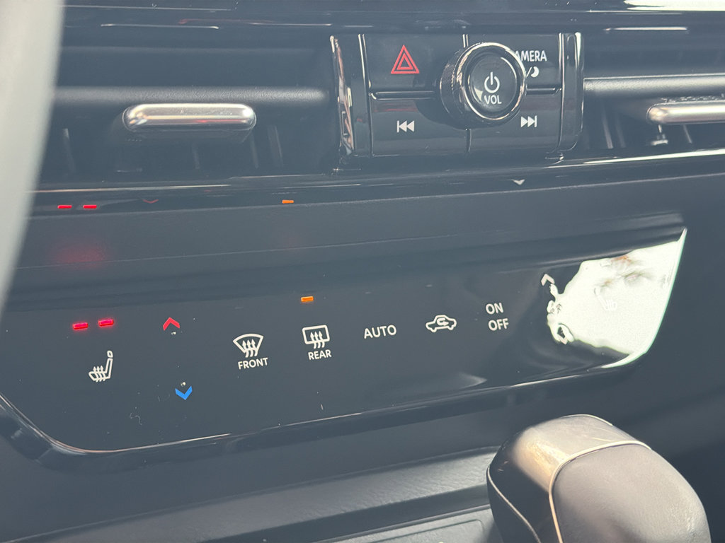 New 2026 Nissan Kicks SR w/ Cold Weather Package image 27