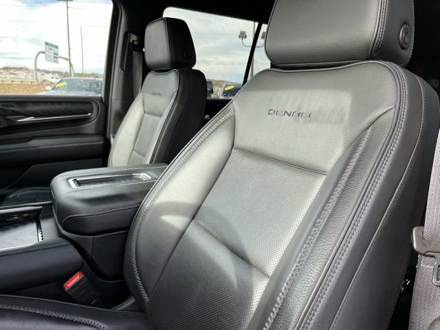 Used 2024 GMC Yukon Denali image 11