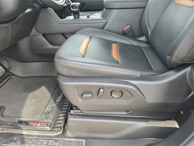 Used 2025 GMC Sierra 1500 AT4 image 23