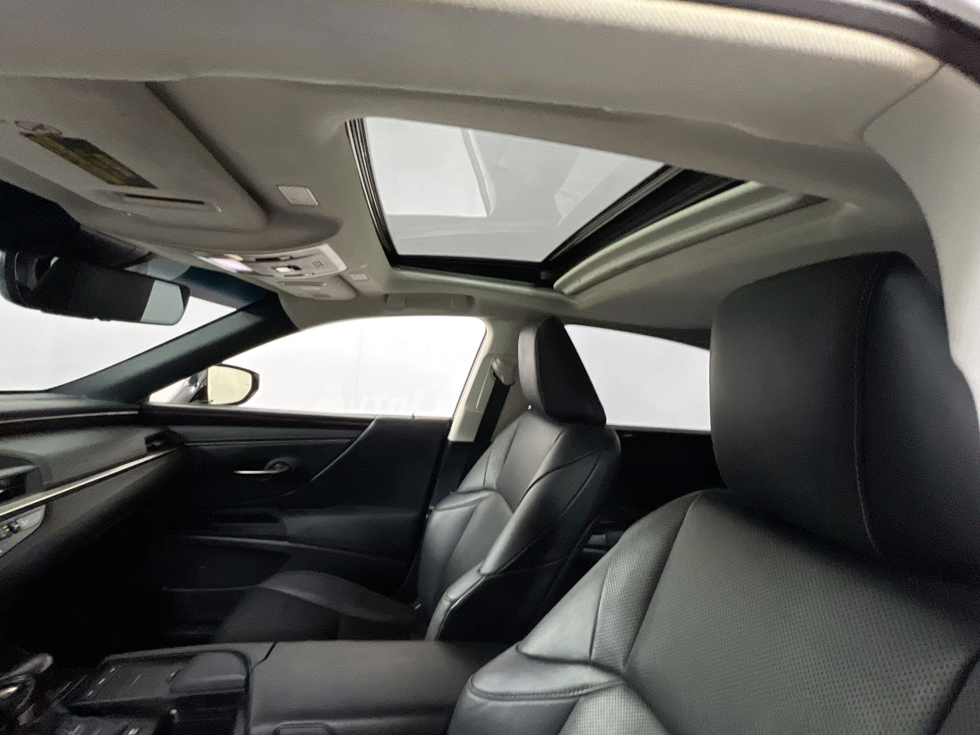 Used 2021 Lexus ES 300h w/ Premium Package FWD image 22