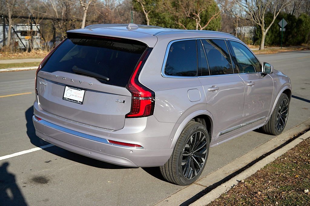 New 2026 Volvo XC90 B6 Plus w/ Protection Package image 8