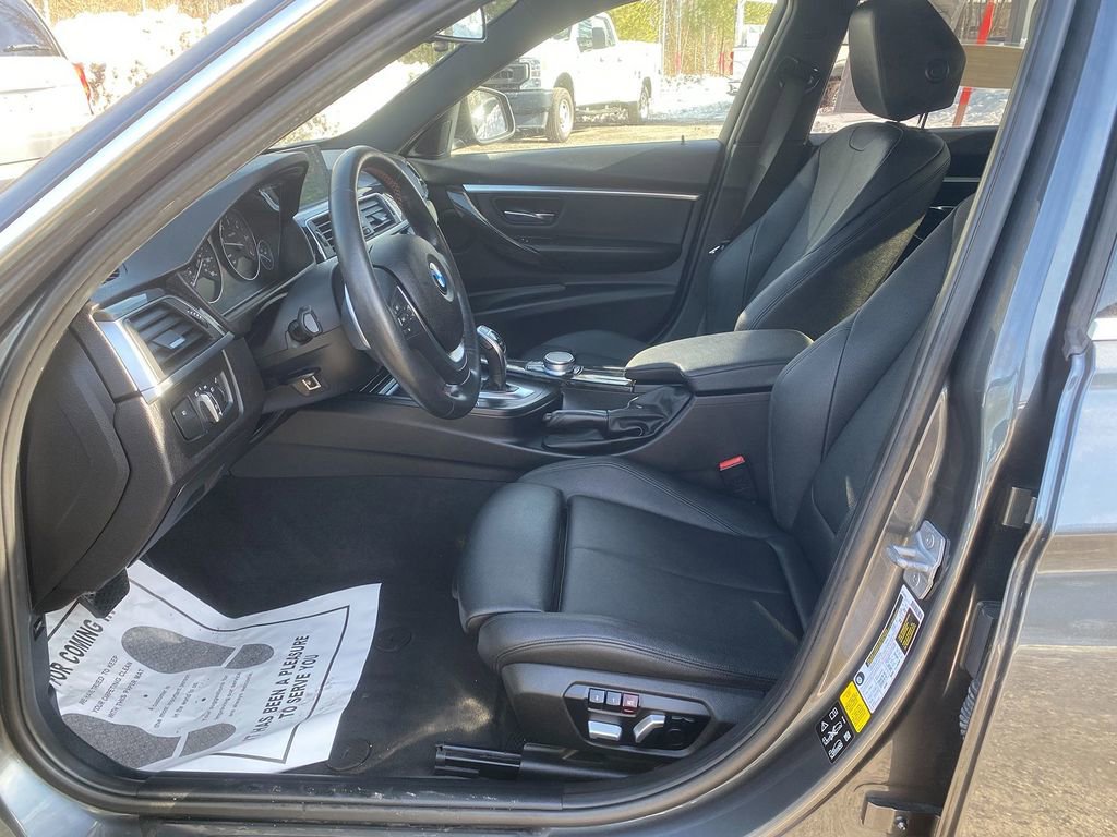 Used 2018 BMW 328d xDrive Sedan image 12