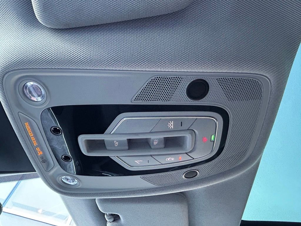 Used 2022 Audi e-tron Premium Plus w/ Premium Plus Package image 47