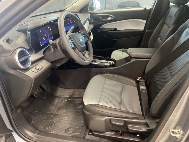 New 2025 Chevrolet Trax LT image 23
