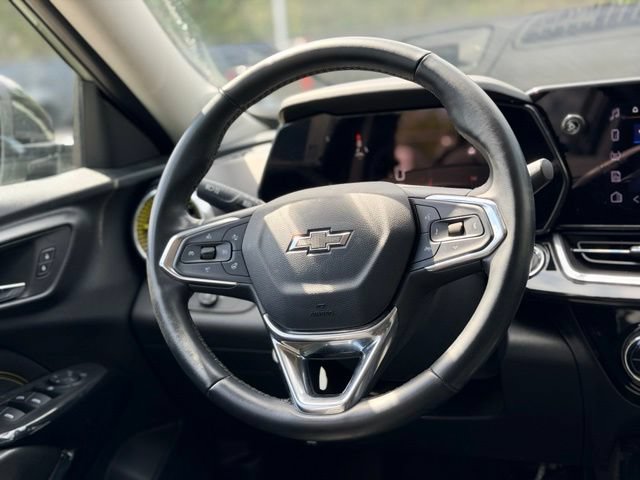 Used 2025 Chevrolet Trax ACTIV w/ Driver Confidence Package FWD image 22