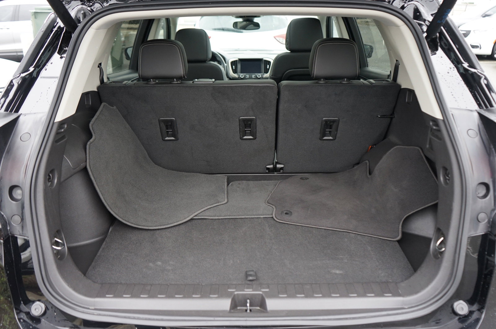 Used 2024 GMC Terrain Denali image 28