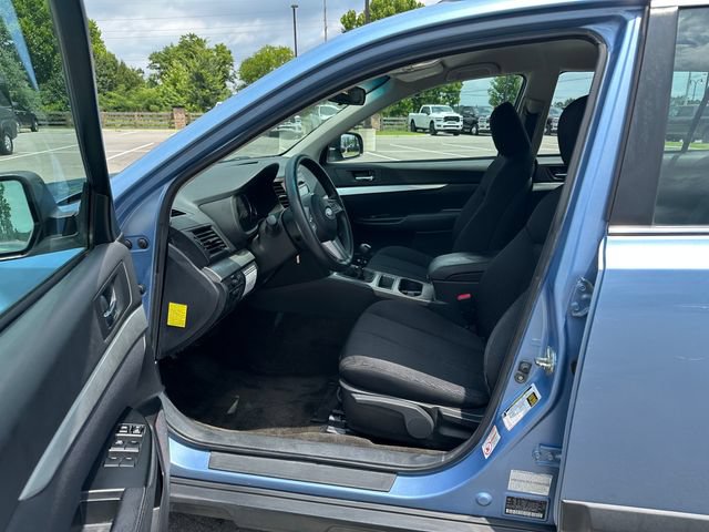 Used 2011 Subaru Outback 2.5i AWD/4WD image 11