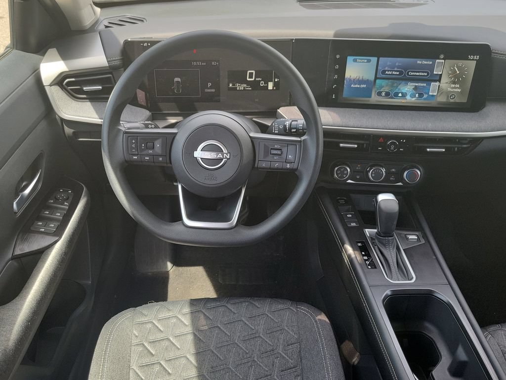 Used 2025 Nissan Kicks SV AWD/4WD image 25