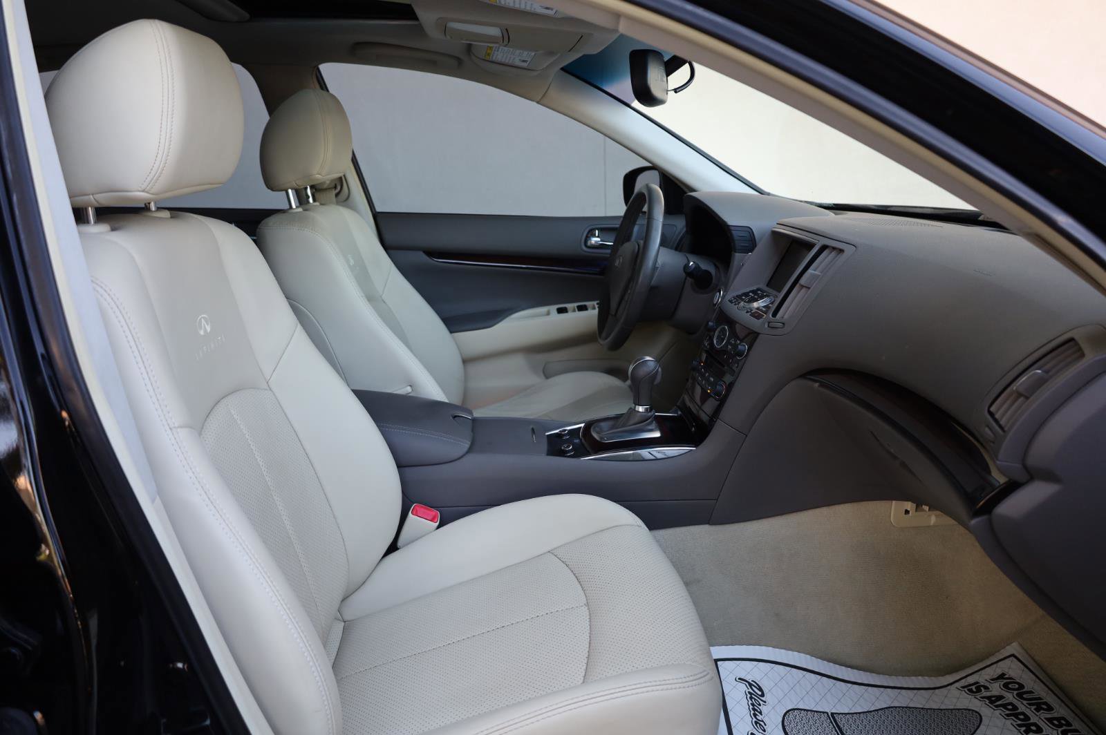 Used 2013 INFINITI G37 Journey w/ Premium Pkg image 27