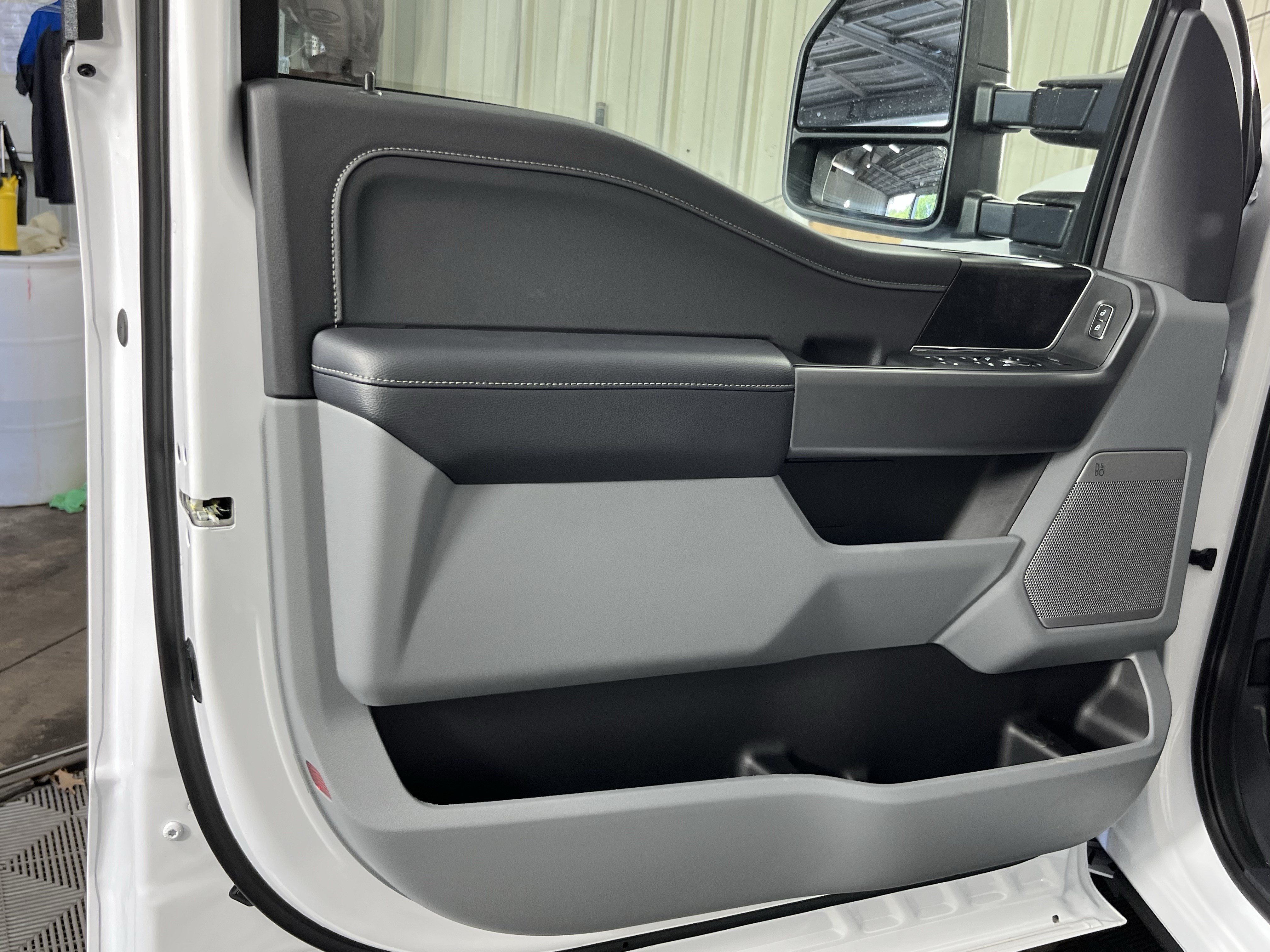 New 2026 Ford F350 XLT w/ XLT Premium Package AWD/4WD image 16