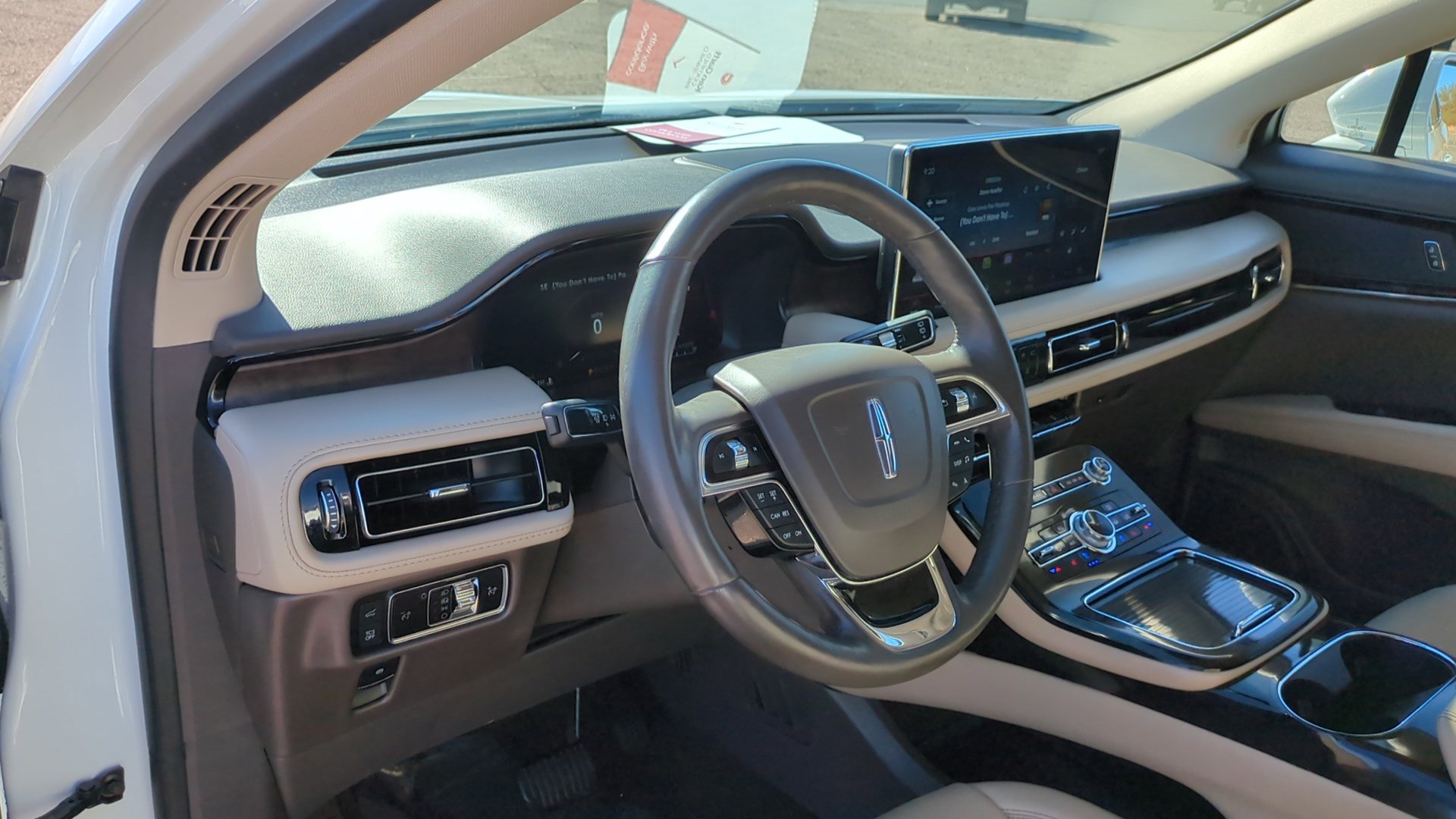 Used 2023 Lincoln Nautilus Reserve image 14