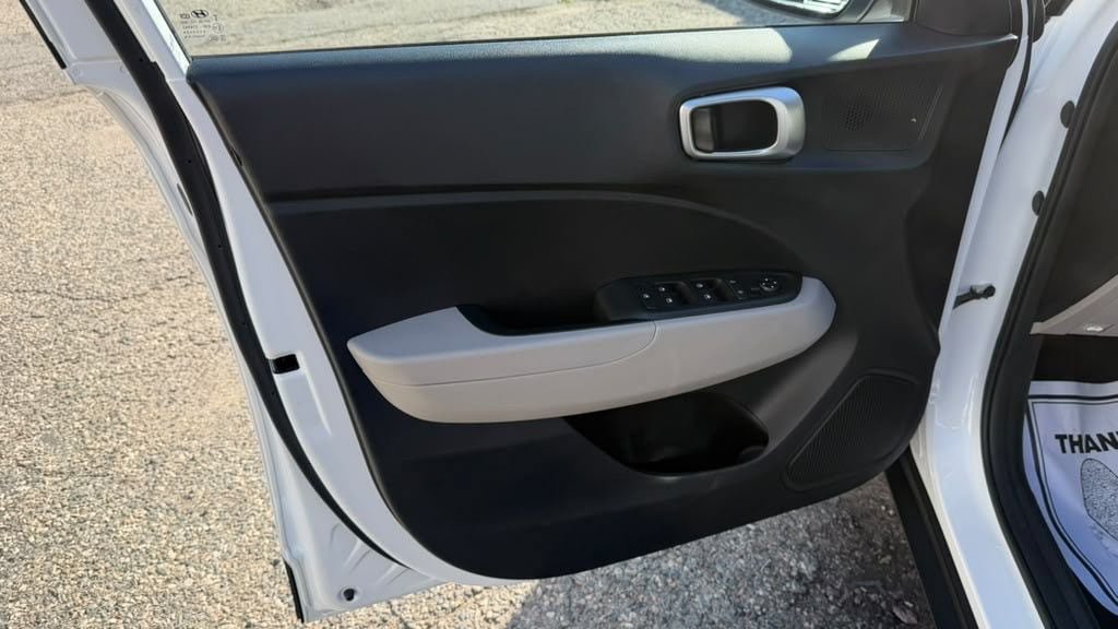 Certified 2026 Hyundai Venue SEL FWD image 12