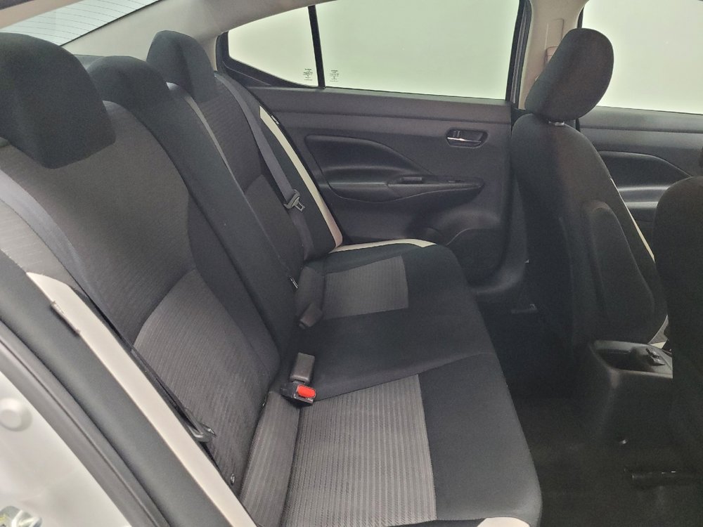 Used 2020 Nissan Versa SV image 19