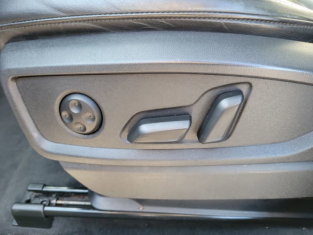 Used 2023 Audi Q5 2.0T Premium image 19