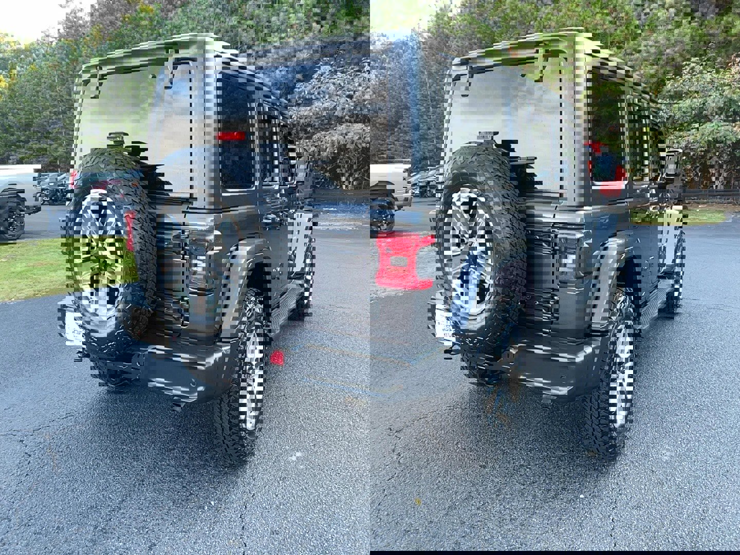 Used 2021 Jeep Wrangler Unlimited Sahara image 5