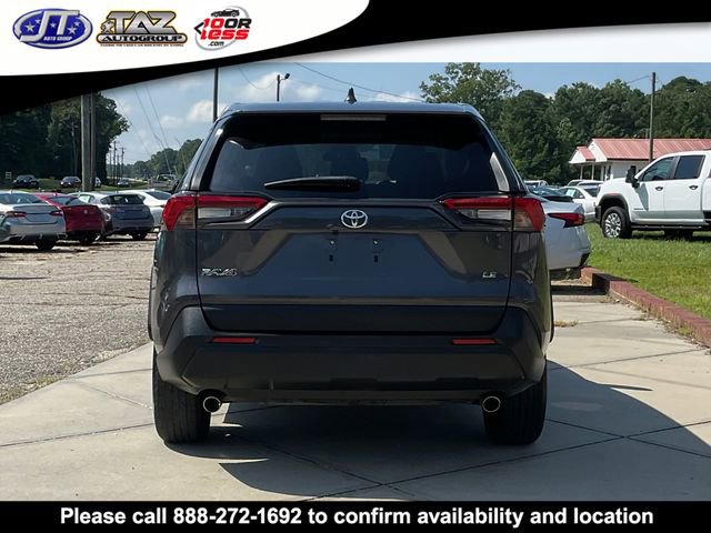 Used 2022 Toyota RAV4 LE image 6