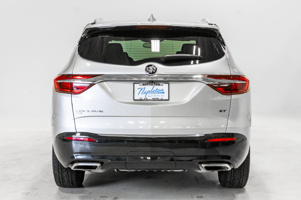 Used 2021 Buick Enclave Essence w/ Sport Touring Edition AWD/4WD image 28