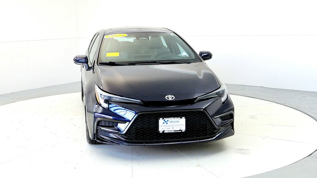 Certified 2023 Toyota Corolla SE w/ SE Premium Package FWD image 2
