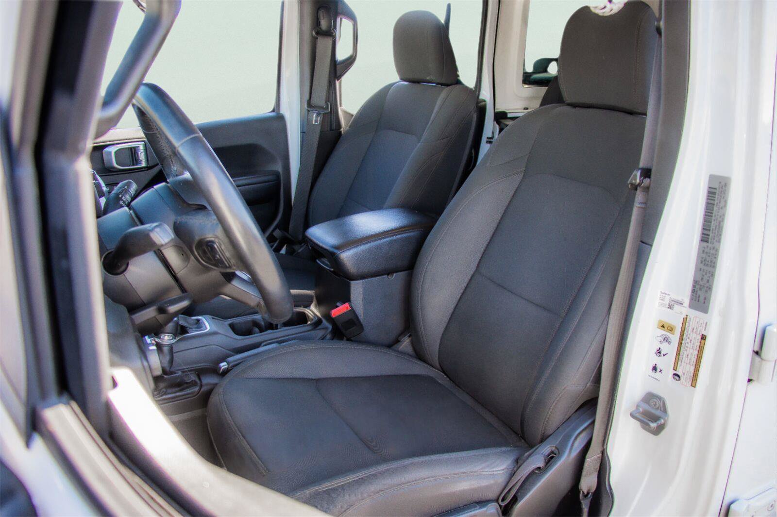 Used 2019 Jeep Wrangler Unlimited Sport S AWD/4WD image 8