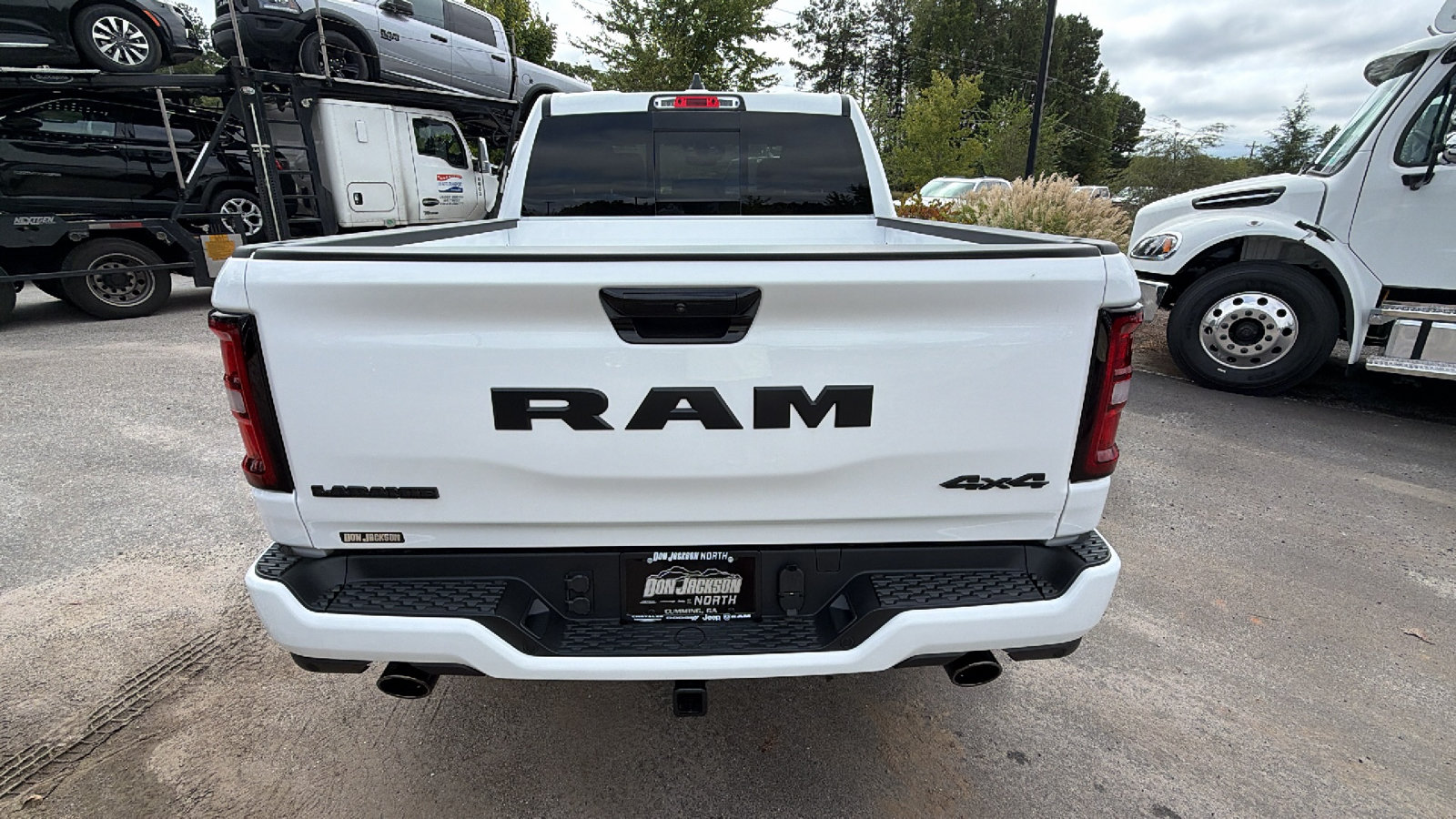 New 2027 RAM 1500 Laramie AWD/4WD image 9