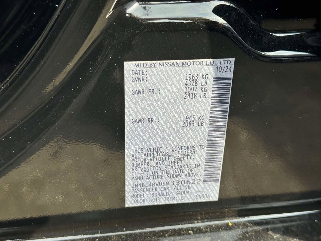 Used 2025 Nissan Altima 2.5 S FWD image 17
