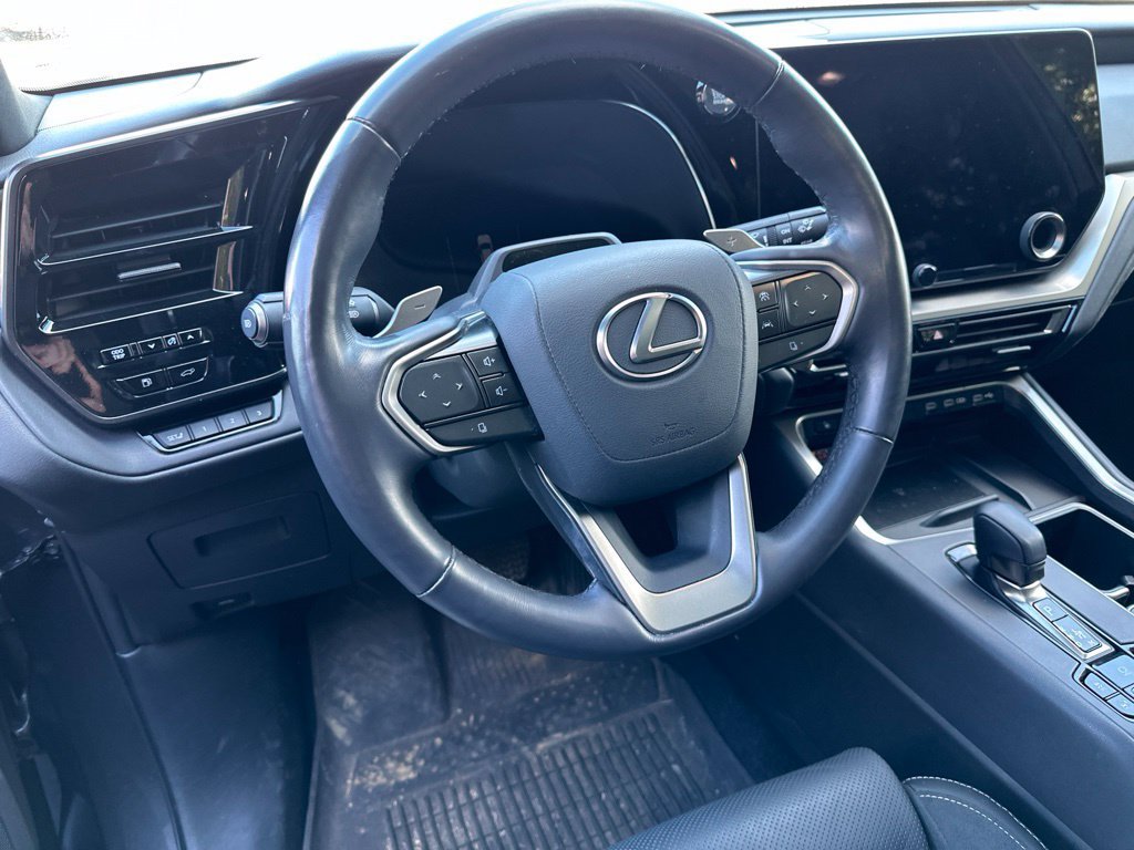 Used 2025 Lexus TX 350 AWD w/ Technology Package image 4