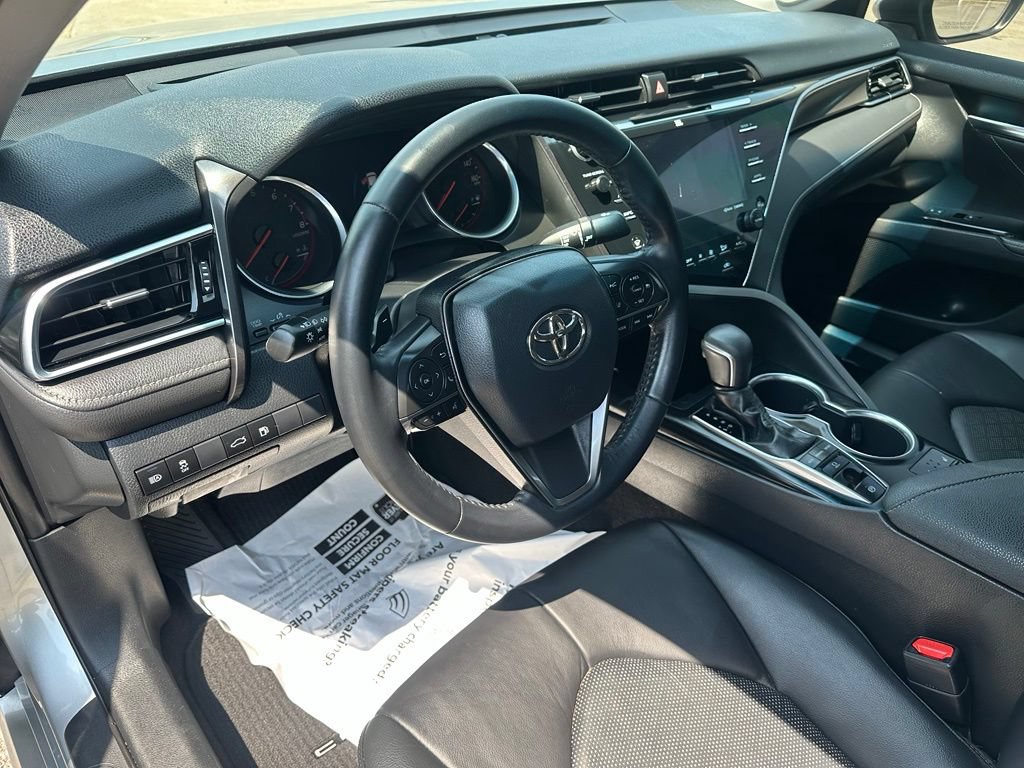 Used 2018 Toyota Camry XSE FWD image 10
