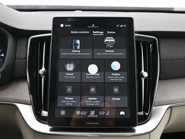 New 2026 Volvo XC90 T8 Ultra w/ Protection Package Premier image 16