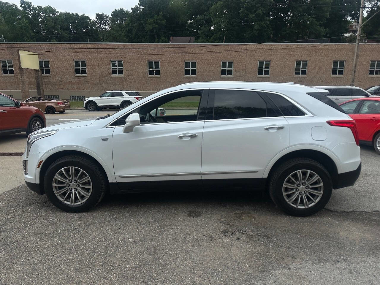 Used 2019 Cadillac XT5 Luxury AWD/4WD image 4