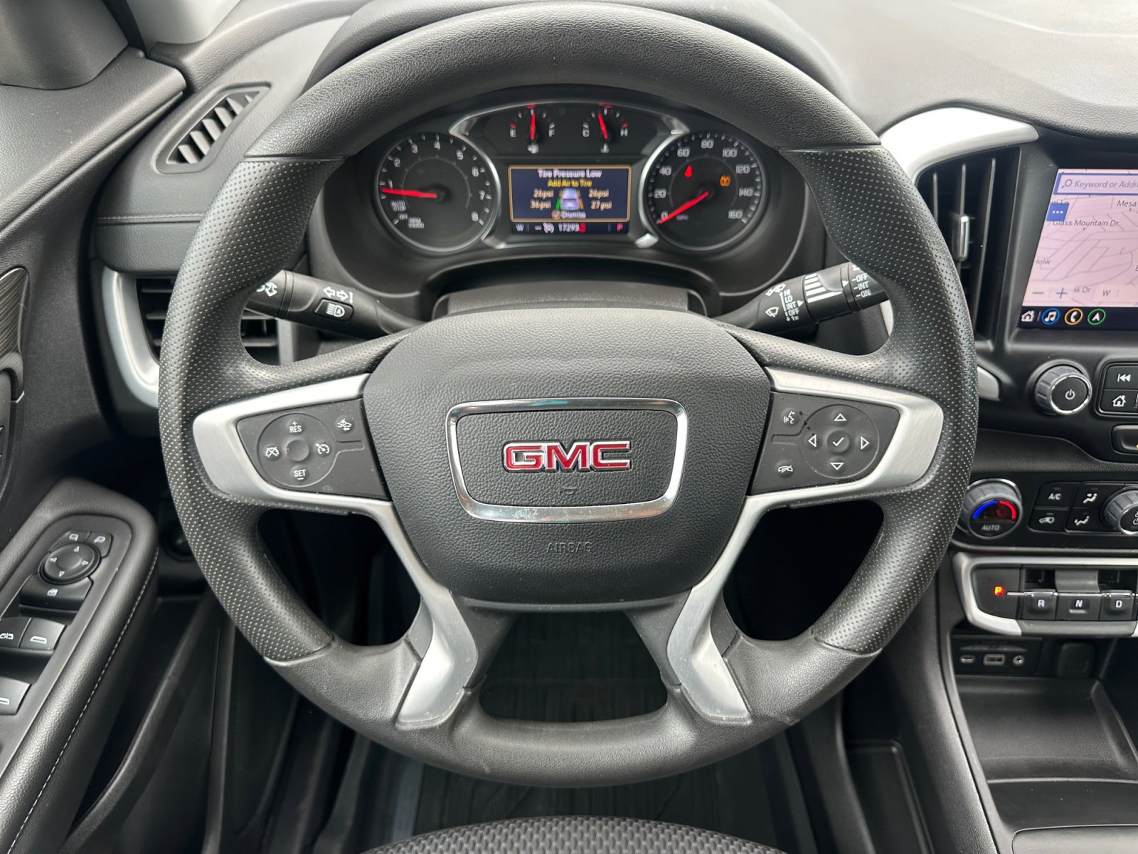 Used 2024 GMC Terrain SLE w/ Driver Convenience Package FWD image 13