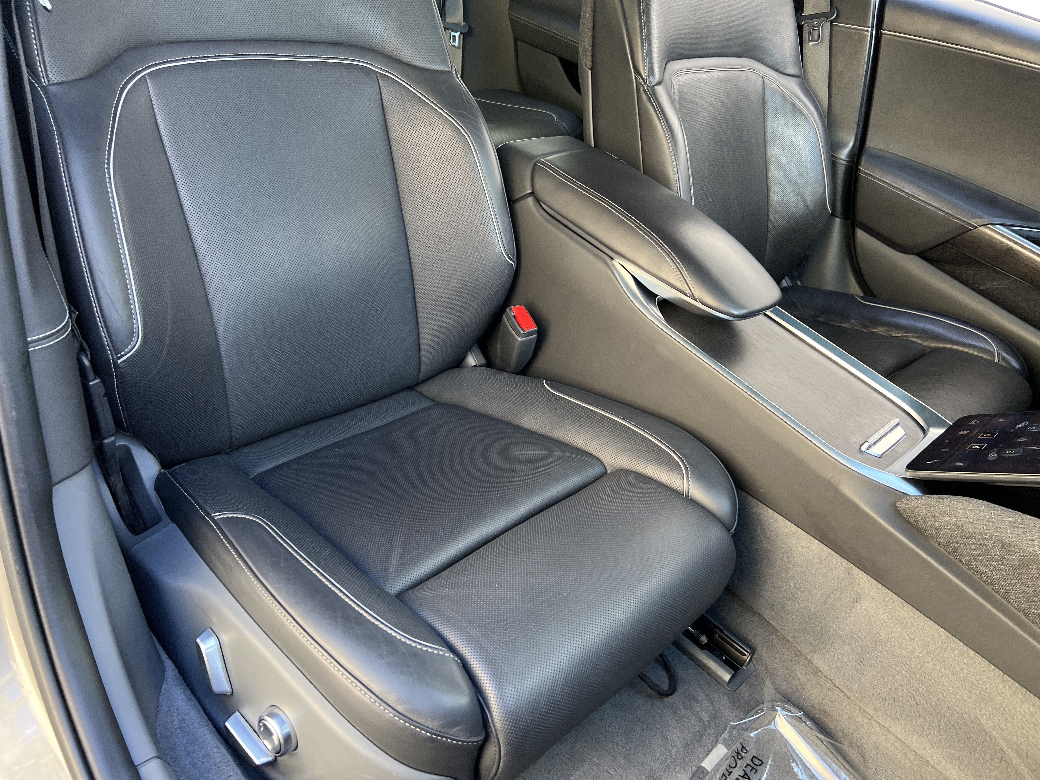 Used 2023 Lucid Air Touring AWD/4WD image 23