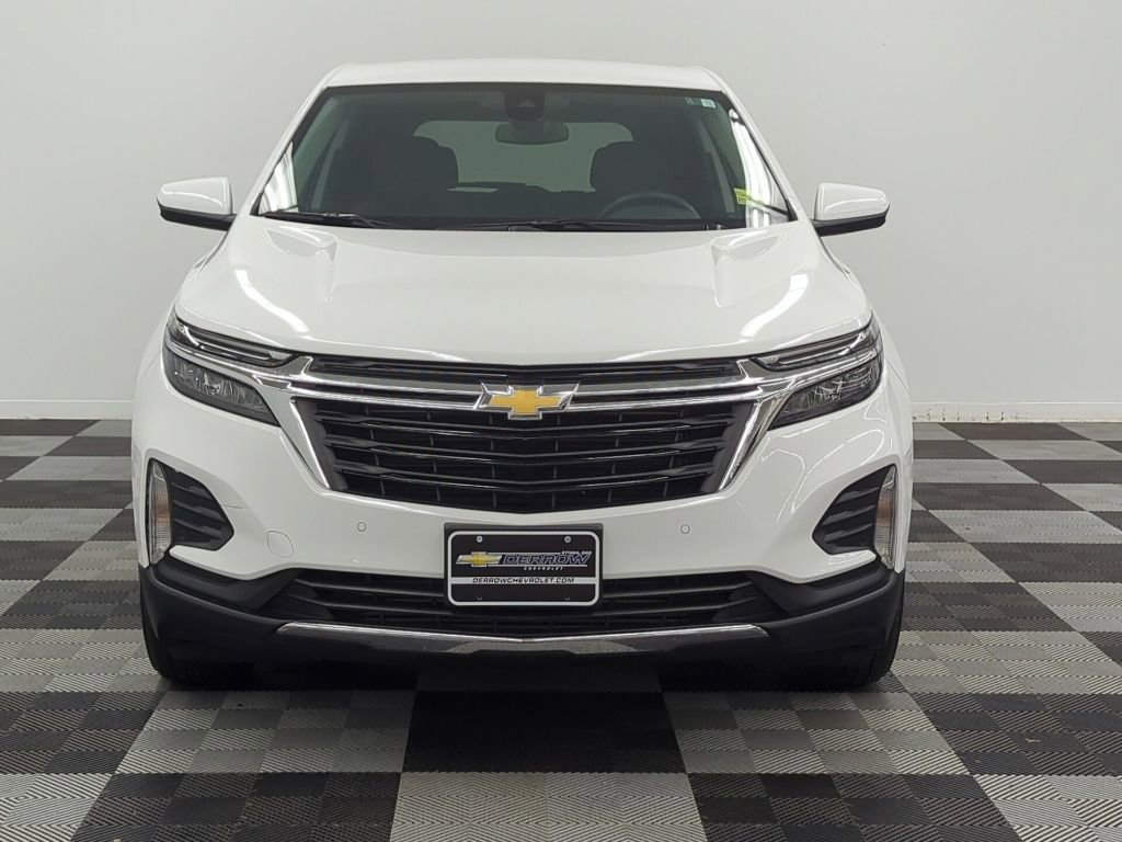 Used 2023 Chevrolet Equinox LT FWD image 2