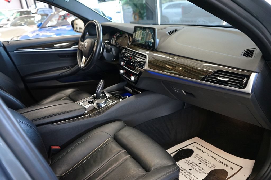 Used 2018 BMW 530i xDrive AWD/4WD image 48