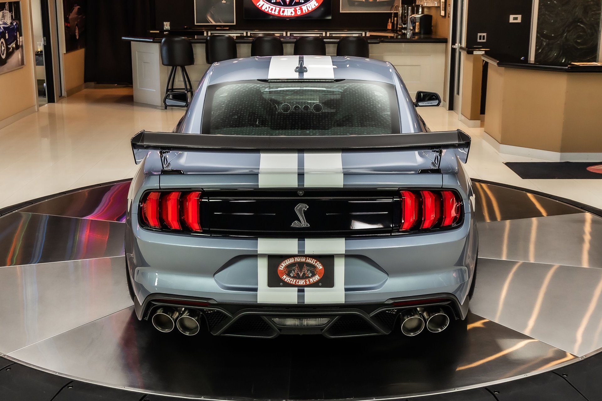 Used 2022 Ford Mustang Shelby GT500 w/ Carbon Fiber Track Pack RWD image 15