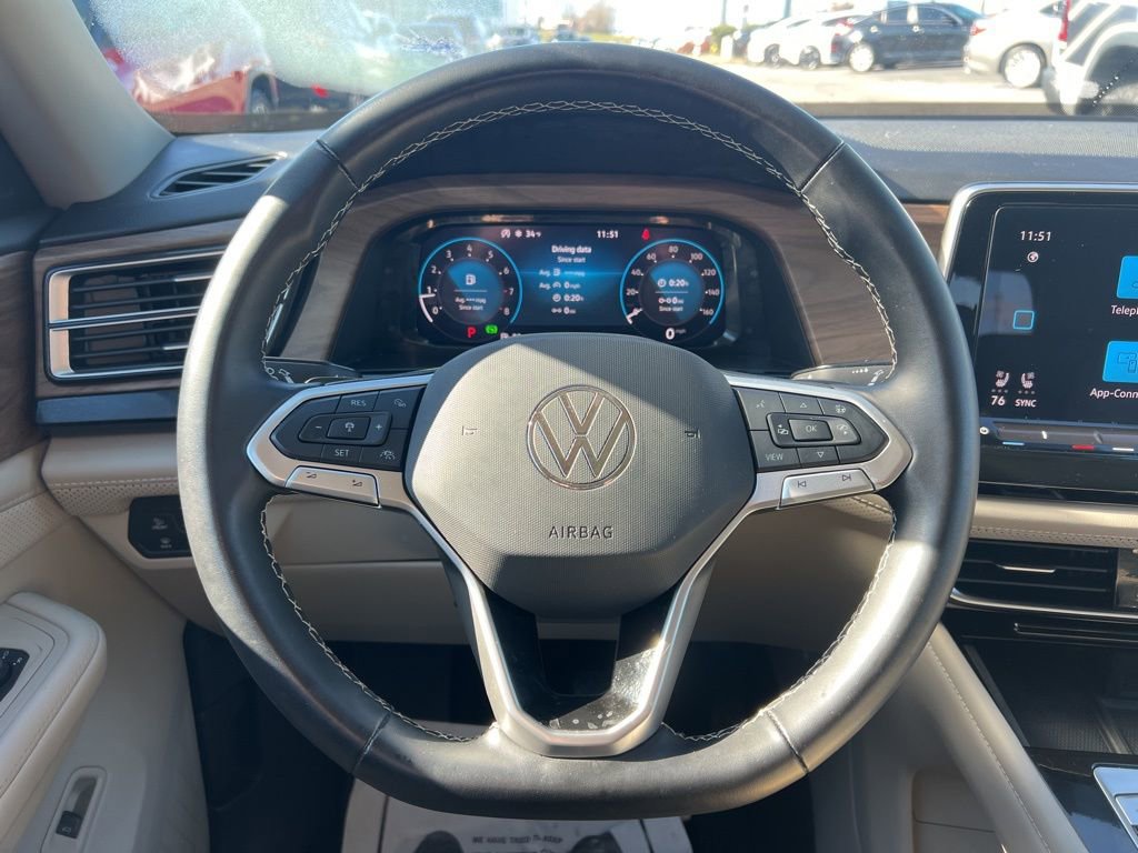 Used 2024 Volkswagen Atlas SE w/ Panoramic Sunroof Package image 16