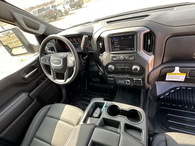 New 2026 GMC Sierra 2500 Pro w/ 1SA Pro Safety Plus Package AWD/4WD image 30