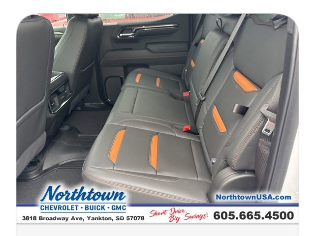 Used 2024 GMC Sierra 1500 AT4 w/ Technology Package image 17