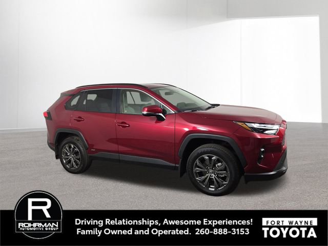 Used 2025 Toyota RAV4 XLE Premium w/ Weather Package image 6