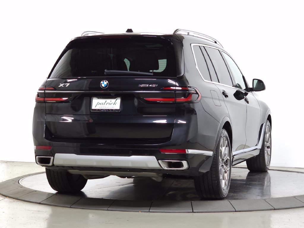 Used 2024 BMW X7 xDrive40i w/ Premium Package AWD/4WD image 11