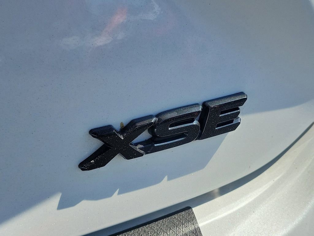 Used 2025 Toyota Camry XSE image 8