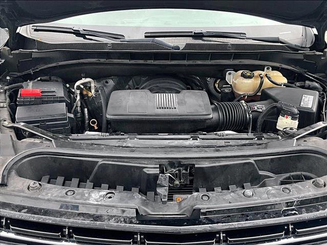 Used 2021 Chevrolet Suburban LT image 11