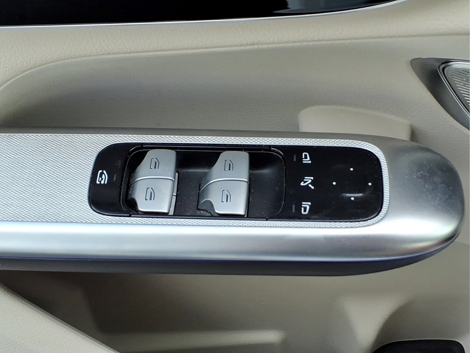 Certified 2023 Mercedes-Benz GLC 300 4MATIC image 24