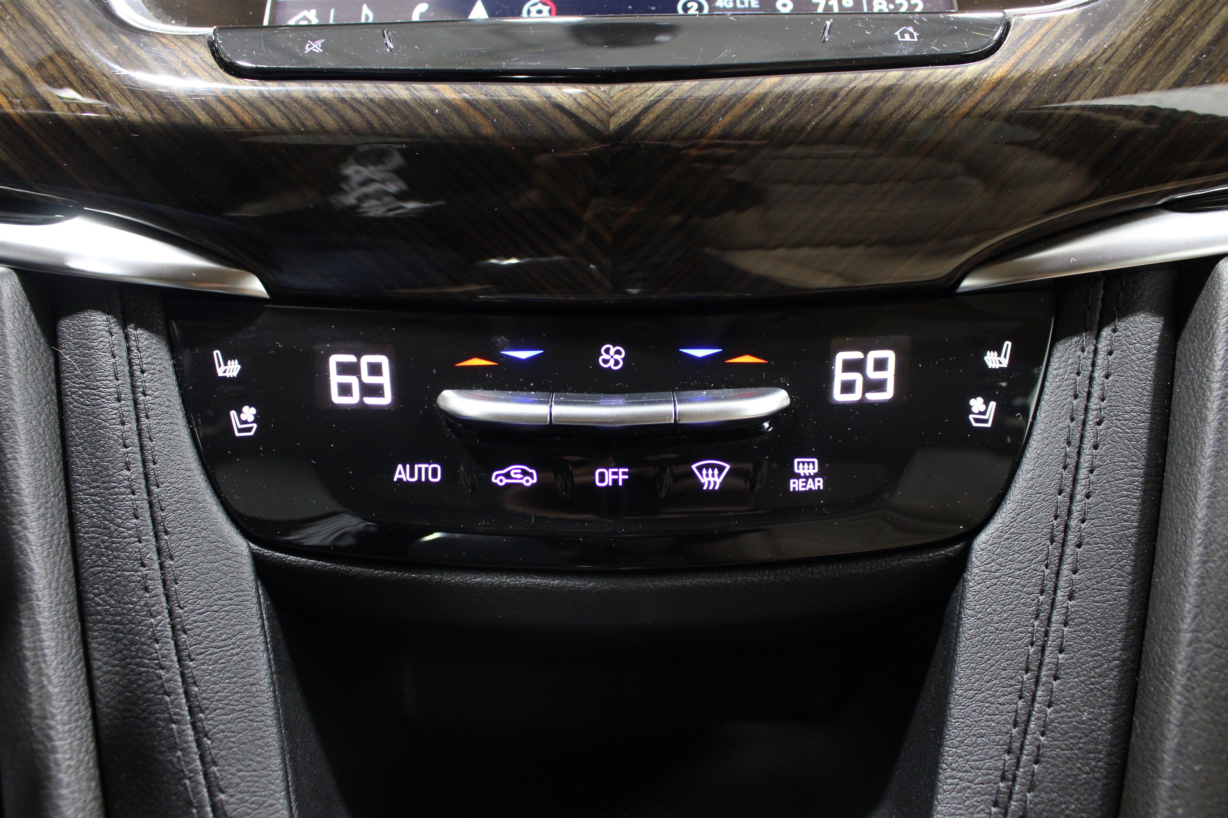 Certified 2025 Cadillac XT6 Premium Luxury w/ Platinum Package AWD/4WD image 19