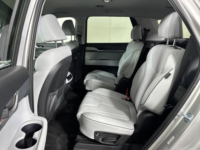 Certified 2025 Hyundai Palisade SEL image 42