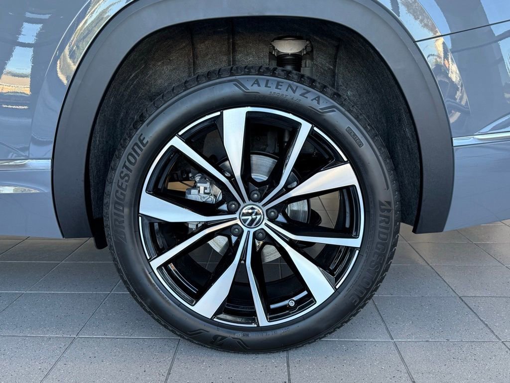 New 2026 Volkswagen Atlas SEL Premium R-Line image 9