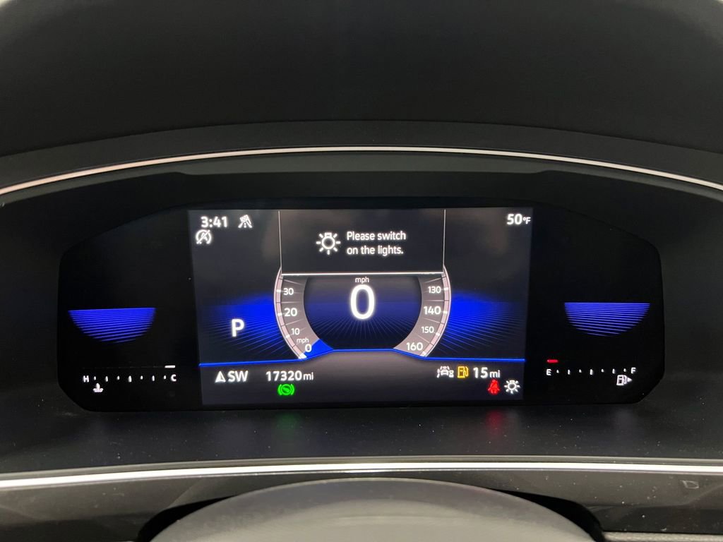 Used 2022 Volkswagen Tiguan SE image 18